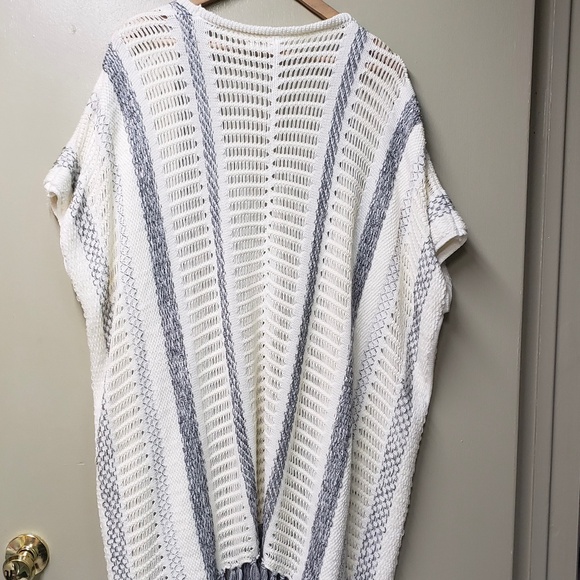 Denver Hayes Summer Blue and White Poncho, Shawl With Cap Sleeves - Picture 1 of 6